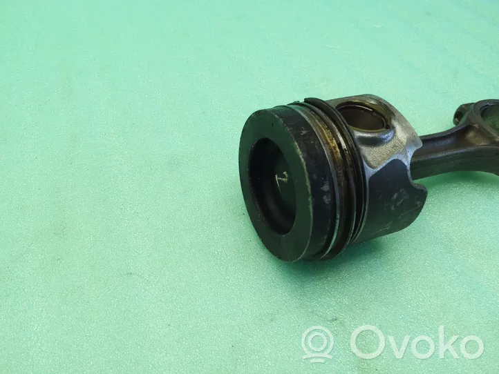 Audi A4 S4 B8 8K Piston avec bielle 15060802030