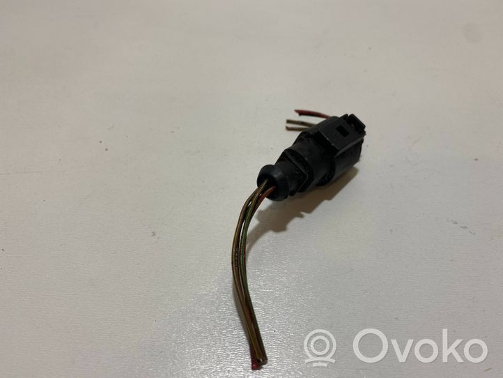 Volkswagen Touran I Czujnik temperatury płynu chłodzącego 4B0973712