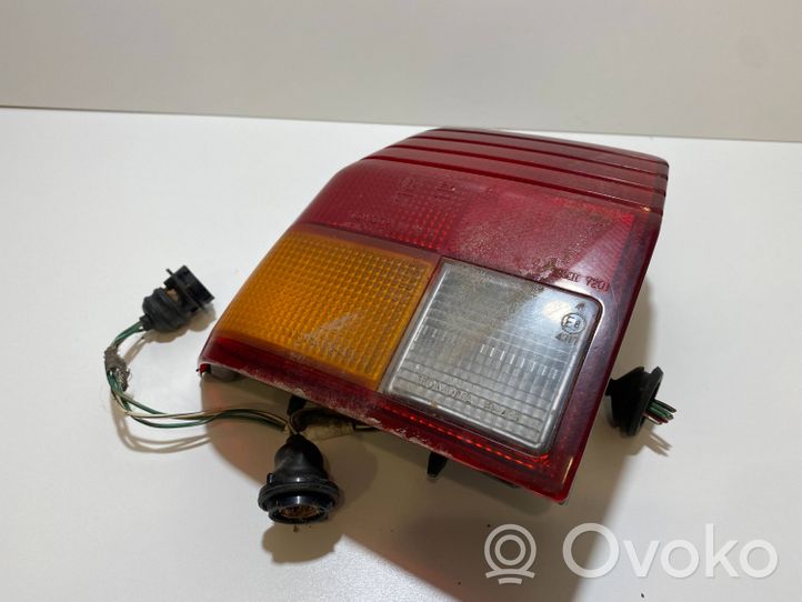 Toyota Starlet (P70) III Lampa tylna 