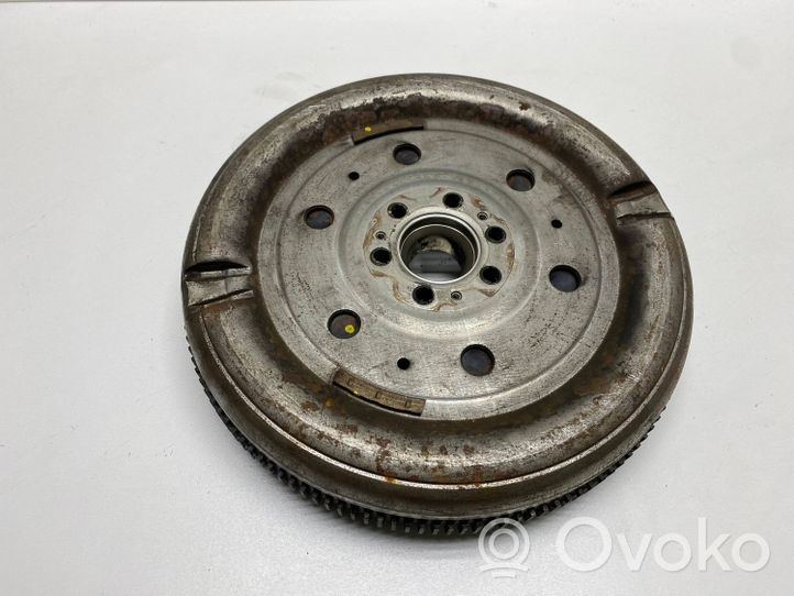 Volkswagen Tiguan Volant moteur bi-masse 415045710