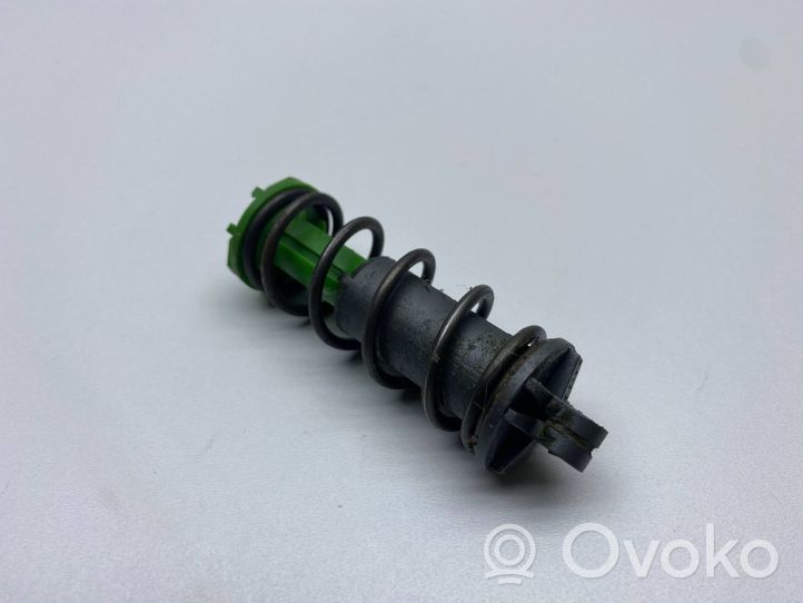 Audi A3 S3 A3 Sportback 8P Clutch slave cylinder 721421