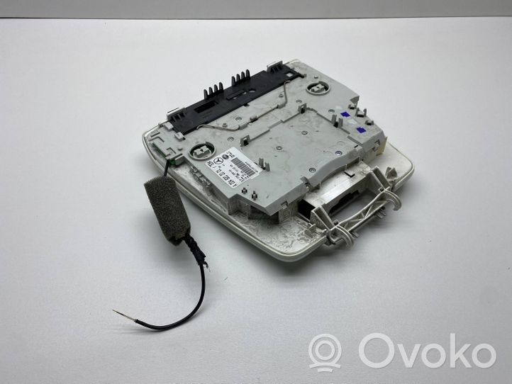 Mercedes-Benz C W204 Illuminazione sedili anteriori A2048202001