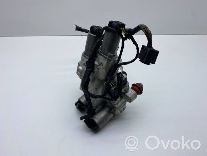 BMW 5 F10 F11 Air suspension compressor 6775258