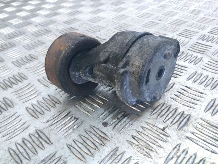 KIA Sorento Generator/alternator belt tensioner 