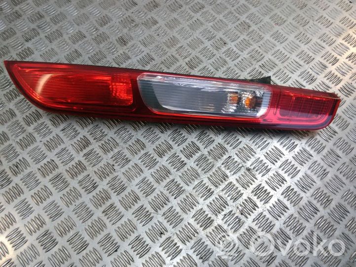 Ford Focus Lampa tylna 4M5113404A