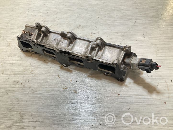 Audi A3 S3 8P Sensore di pressione del carburante 03C906051H