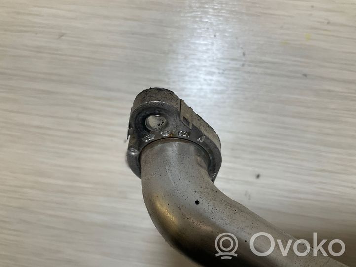 Audi Q3 8U Linea/tubo flessibile della valvola EGR 03P131521A