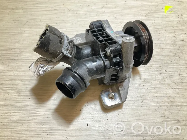 Volvo XC40 Pompa dell’acqua 32257932