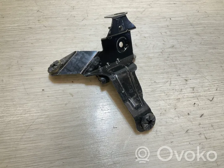 Volvo XC40 Supporto pompa ABS 31670431