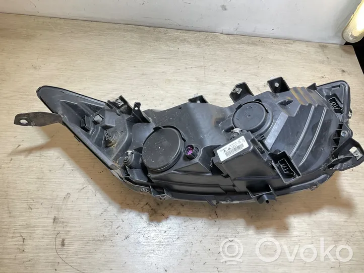 Iveco Daily 6th gen Lampa przednia 5801473745