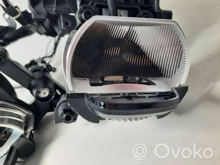 BMW 7 G11 G12 Element lampy przedniej 7723500011