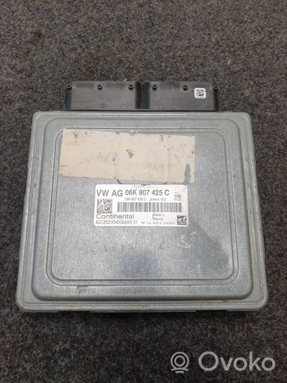 Volkswagen Jetta VI Sterownik / Moduł ECU 06K907425C