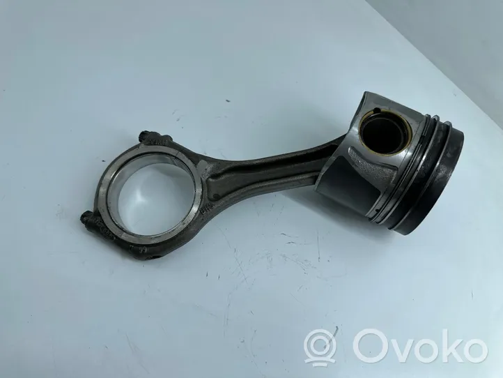 Audi A7 S7 4G Piston with connecting rod CRT