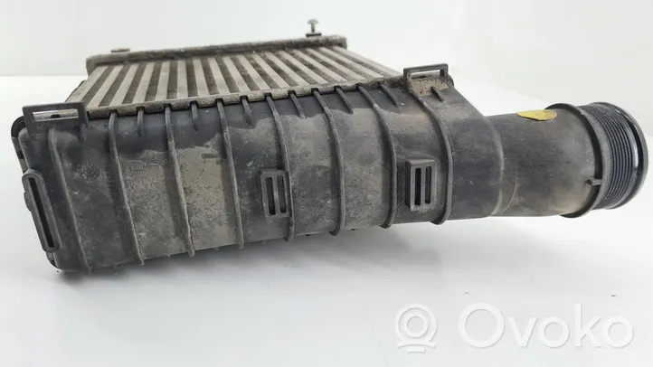 Audi A8 S8 D4 4H Chłodnica powietrza doładowującego / Intercooler 4H0145805K