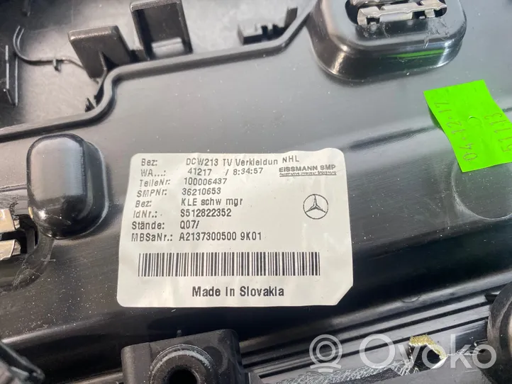 Mercedes-Benz E W213 Boczki / Poszycie drzwi tylnych A2137300500