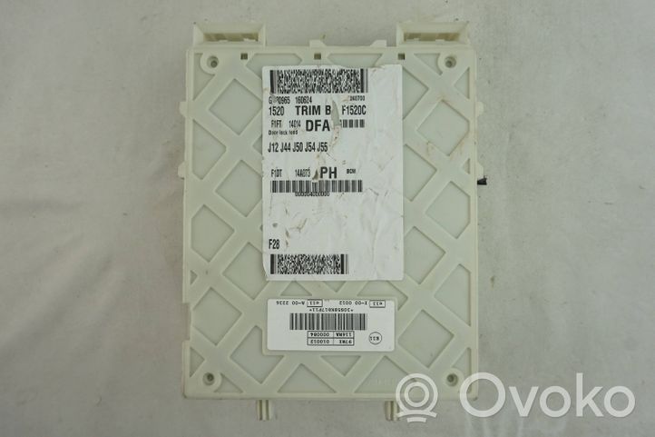 Ford Focus Module de fusibles F1FT14014DFA