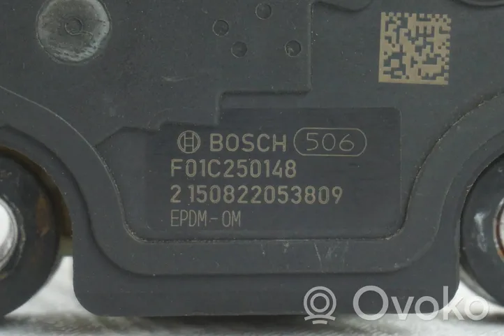 Volkswagen PASSAT B8 Bomba de adblue F01C070012