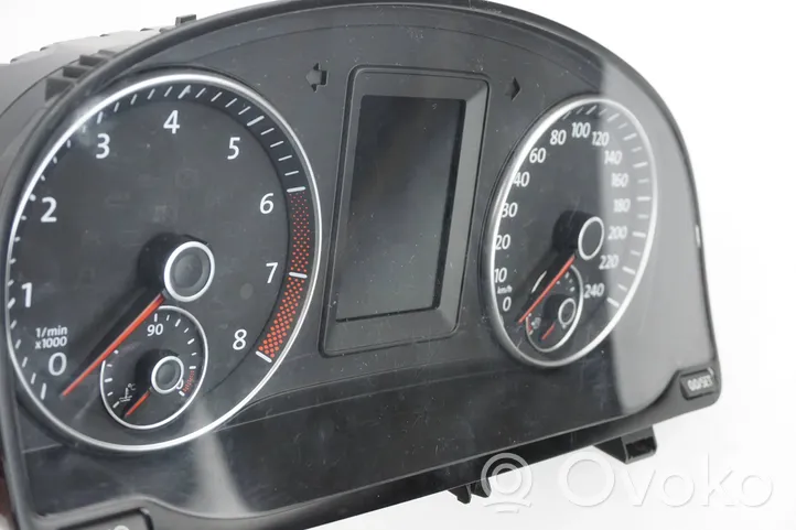 Volkswagen Caddy Speedometer (instrument cluster) 2K5920876E