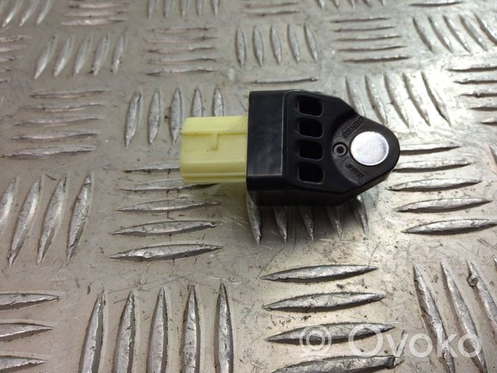 Lexus LS 460 - 600H Sensor impacto/accidente para activar Airbag 8983150020