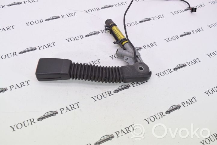 BMW X5 E53 Front seatbelt buckle 7078041