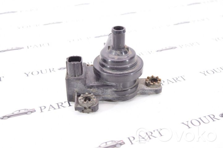 Lexus RX 330 - 350 - 400H Pompe de circulation d'eau G904048080