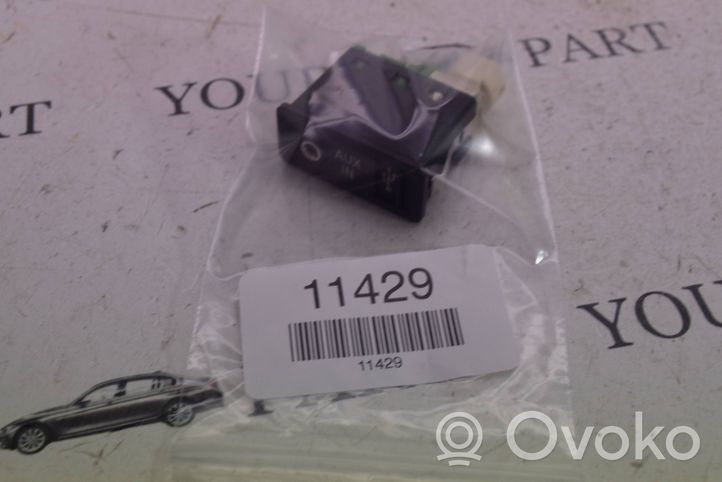 BMW 7 F01 F02 F03 F04 Câble adaptateur AUX 9129652