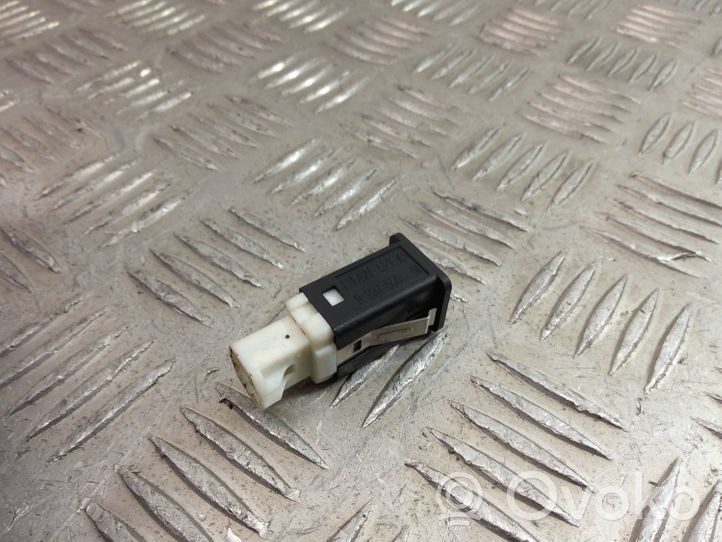 BMW X3 F25 Gniazdo / Złącze USB 9237656