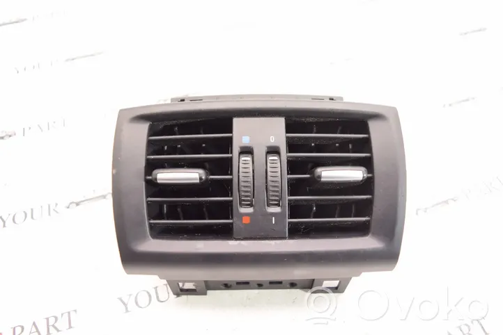 BMW X3 F25 Griglia di ventilazione posteriore 9200888