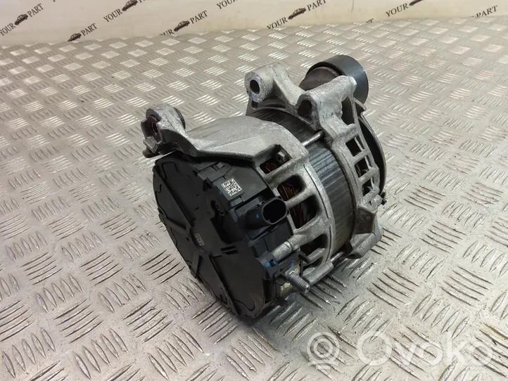 BMW X3 G01 Generatorius 8571357