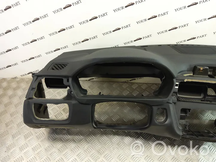 BMW 4 F32 F33 Panelė 