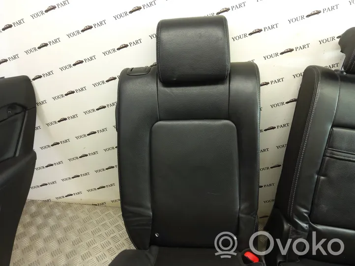 Chevrolet Captiva Fotele / Kanapa / Boczki / Komplet 