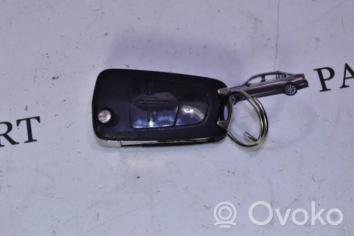 Vauxhall Meriva A Užvedimo raktas (raktelis)/ kortelė 