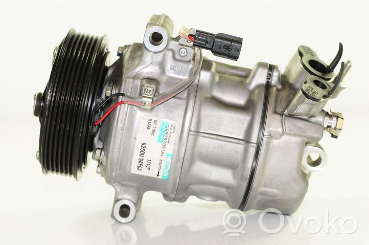 Nissan Sentra B16 Ilmastointilaitteen kompressorin pumppu (A/C) 926009AF0A