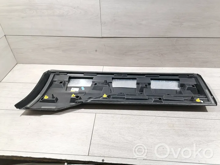 Audi E-tron GT Etuoven lista (muoto) 4KE853060A