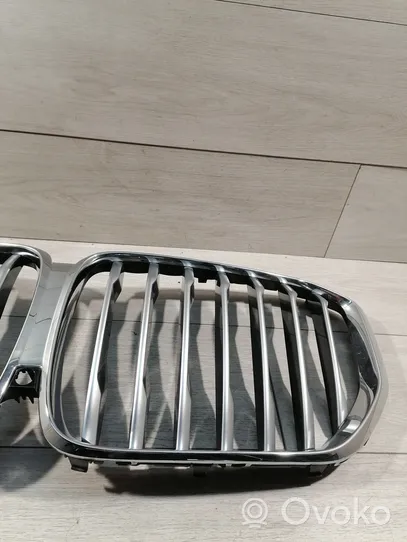 BMW X5 G05 Grille de calandre avant 7454888