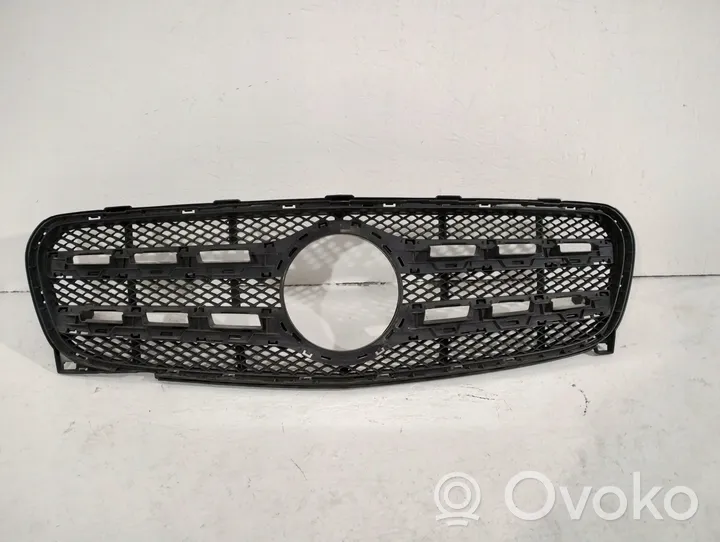 Mercedes-Benz GLA W156 Grille calandre supérieure de pare-chocs avant A1568880400