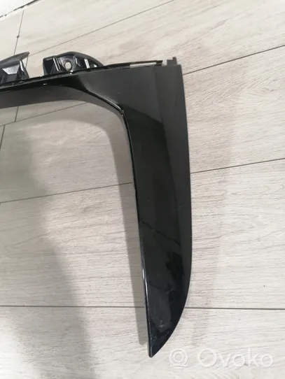 BMW X5 G05 Spoiler tylnej szyby klapy bagażnika 51627451982