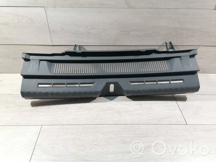 Audi A1 Rivestimento di protezione sottoporta del bagagliaio/baule 82A863471