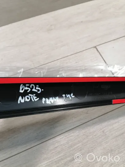 Nissan Note (E11) Rear door trim (molding) 82870-9U000