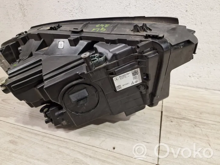 Mercedes-Benz GLA H247 Phare frontale A2479066301