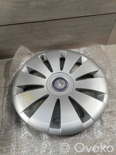 A2464000025 Mercedes-Benz B W246 W242 15 Zoll Radkappe, 35.29 € | RRR