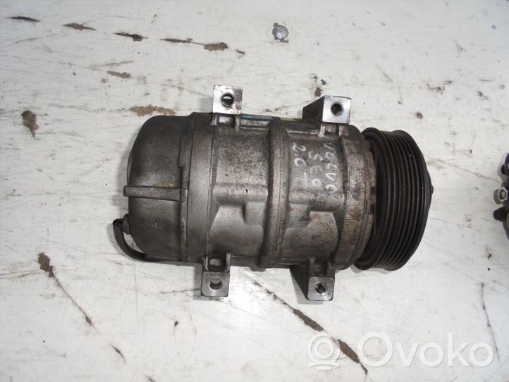 Volvo S60 Ilmastointilaitteen kompressorin pumppu (A/C) 