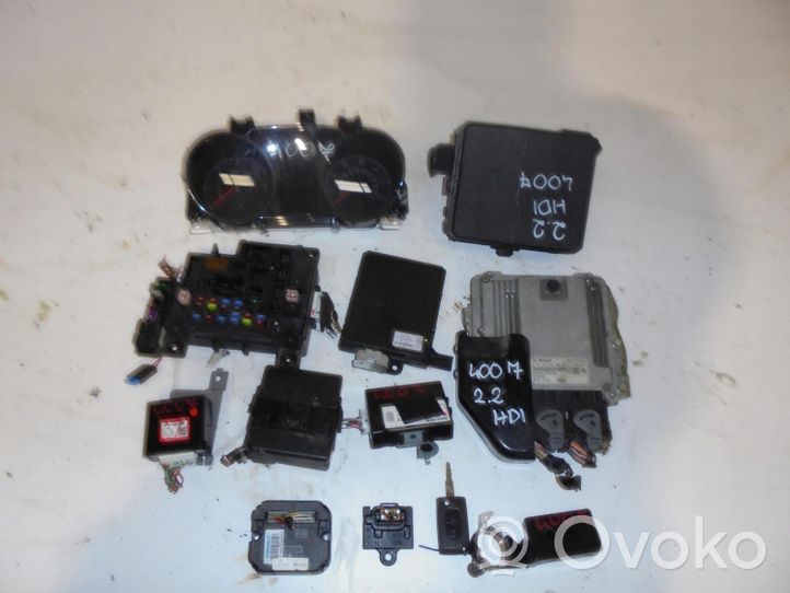 Peugeot 4007 Motorsteuergerät ECU 