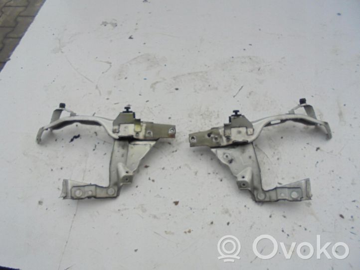 Opel Vectra B Rivestimento della modanatura della chiusura del vano motore/cofano 