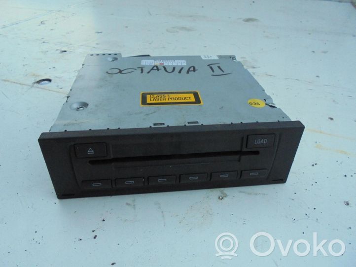 Skoda Octavia Mk1 (1U) Changeur CD / DVD 