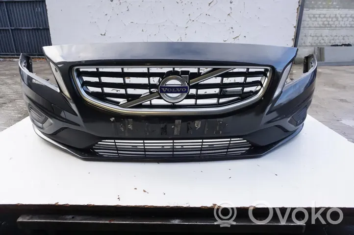 Volvo S60 Zderzak przedni 