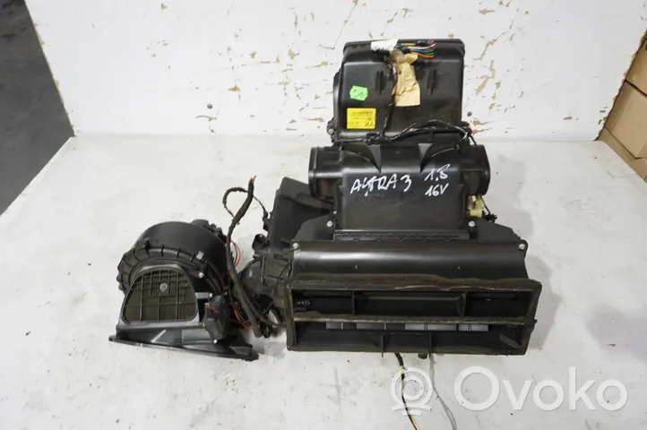 Opel Astra H Interior heater climate box assembly 