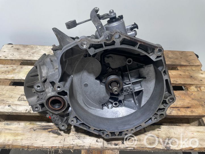 Opel Zafira C Manual 6 speed gearbox 55575539
