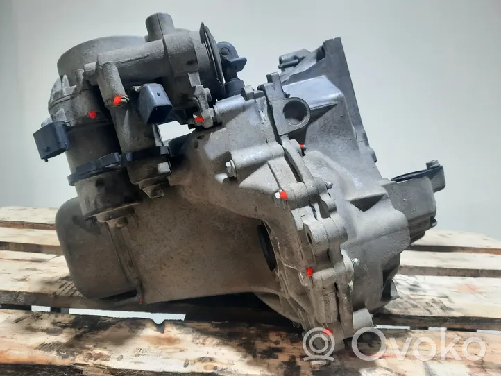 Peugeot 208 Automatic gearbox 9682563580