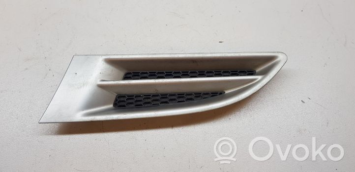 Chevrolet Aveo Grill / Wlot powietrza błotnika przedniego 96894151